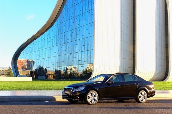 Mercedes E 250 2009, 106,000 km - 2.2 l - Bakı