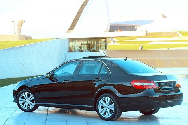 Mercedes E 250 2009, 106,000 km - 2.2 l - Bakı