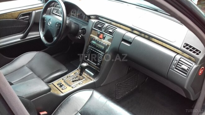 Mercedes E 200 1999, 300,000 km - 2.0 l - Mingəçevir