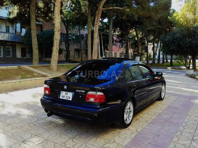 BMW 528 2000, 202,477 km - 2.8 l - Bakı