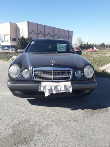Mercedes E 230 1996, 268,756 km - 2.3 l - Bakı