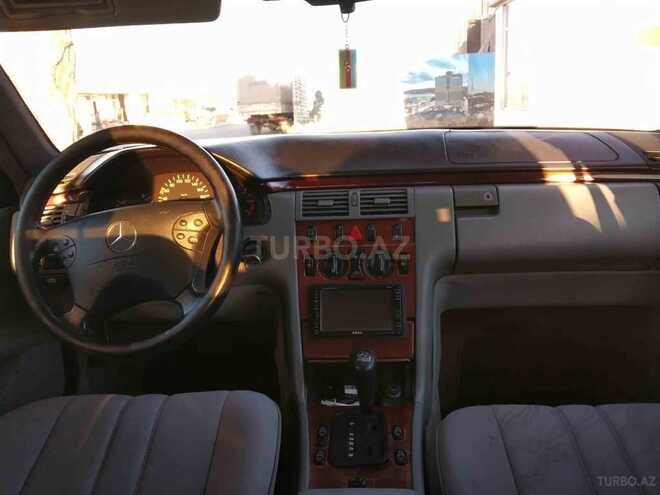 Mercedes E 220 1996, 411,000 km - 2.2 l - Bakı