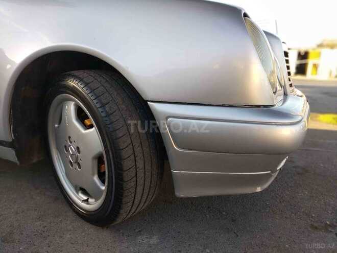 Mercedes E 220 1996, 411,000 km - 2.2 l - Bakı