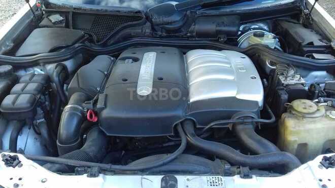 Mercedes E 220 2000, 999,000 km - 2.2 л - Biləsuvar