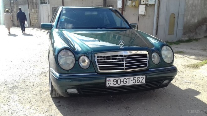Mercedes E 220 1999, 386,000 km - 2.2 l - Bakı