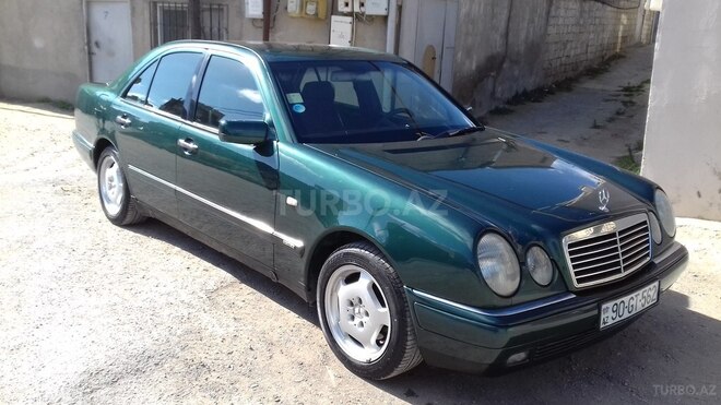 Mercedes E 220 1999, 386,000 km - 2.2 l - Bakı