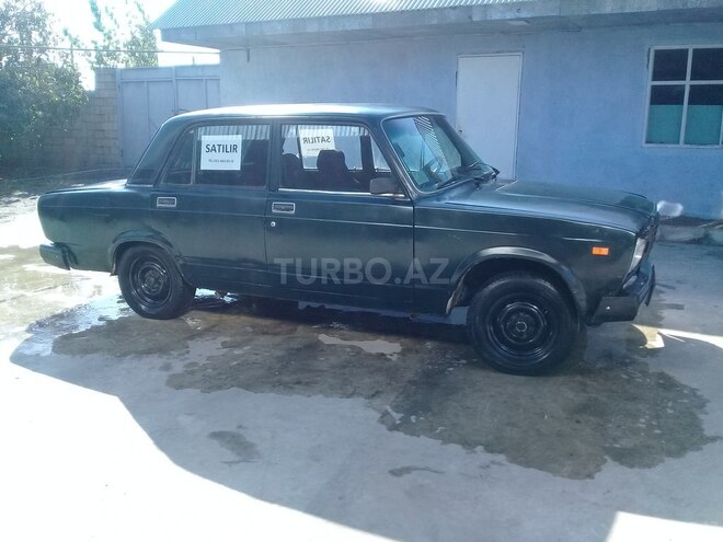 LADA (VAZ) 2105 1982, 210,000 km - 1.6 l - Sabirabad