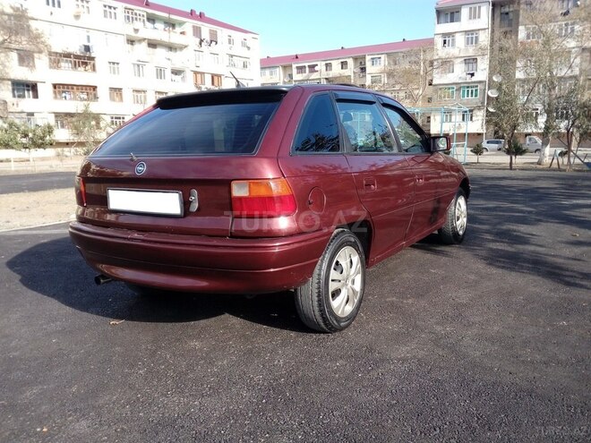 Opel Astra 1993, 316,000 km - 1.4 л - Xırdalan