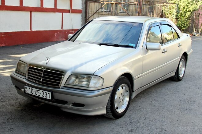 Mercedes C 180 1995, 320,000 km - 1.8 л - Bakı