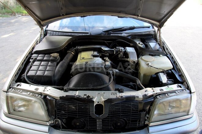 Mercedes C 180 1995, 320,000 km - 1.8 л - Bakı