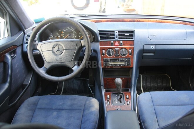 Mercedes C 180 1995, 320,000 km - 1.8 л - Bakı