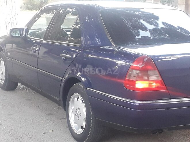 Mercedes C 220 1995, 300,000 km - 2.2 l - Sumqayıt