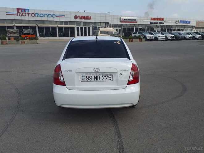 Hyundai Accent 2009, 275,000 km - 1.4 l - Bakı