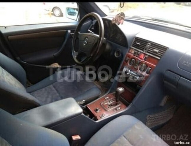 Mercedes C 220 1999, 287,980 km - 2.2 l - Göygöl