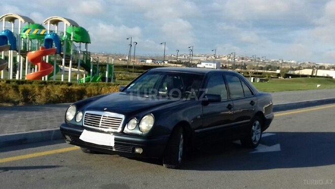 Mercedes E 230 1997, 373,000 km - 2.3 л - Bakı