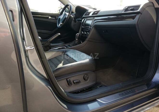 Volkswagen Passat 2015, 69,996 km - 1.8 l - Gəncə