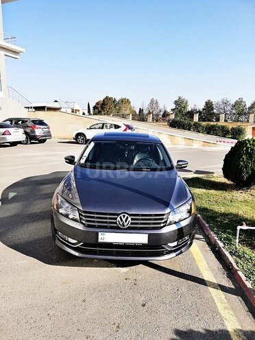 Volkswagen Passat 2015, 69,996 km - 1.8 l - Gəncə