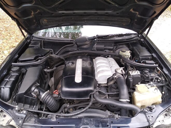 Mercedes E 220 1999, 225,000 km - 2.2 l - Şəki