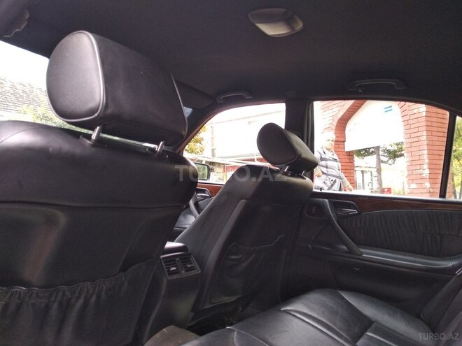 Mercedes E 220 1999, 225,000 km - 2.2 l - Şəki