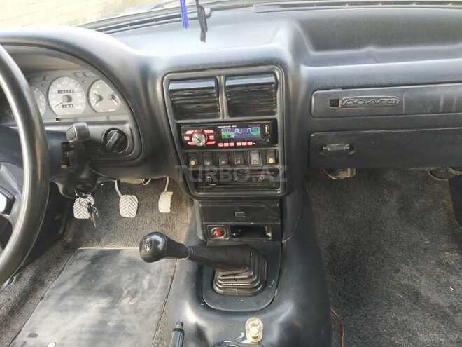 GAZ 3102 1998, 260,000 km - 2.5 l - Salyan