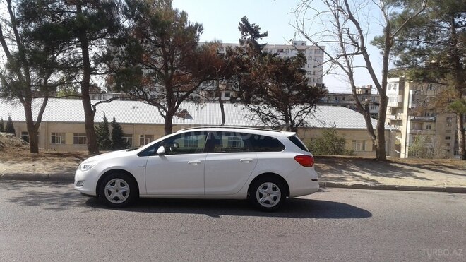 Opel Astra 2012, 151,000 km - 1.7 л - Bakı