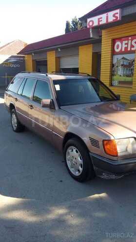 Mercedes E 250 1994, 495,000 km - 2.5 l - Bakı
