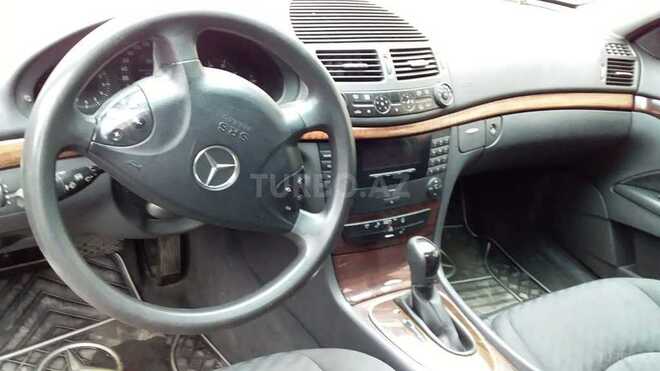 Mercedes E 220 2002, 370,000 km - 2.2 l - Bakı