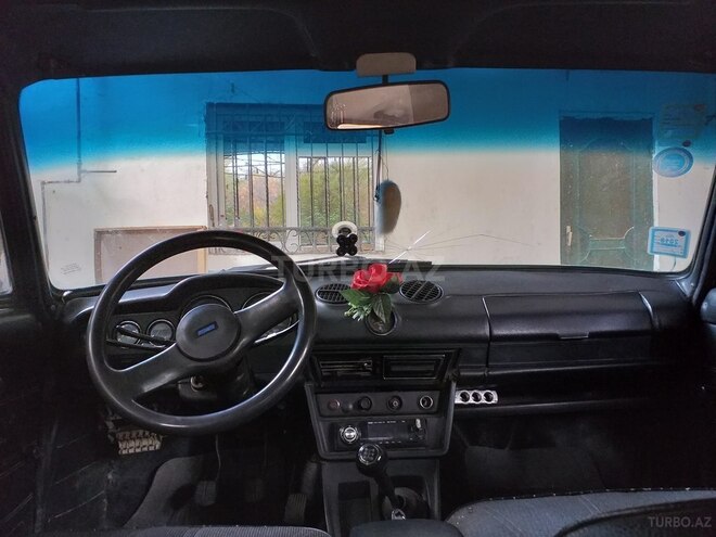 LADA (VAZ) 2106 1981, 300,000 km - 1.5 l - Qazax