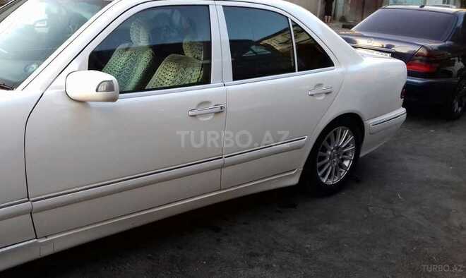 Mercedes E 220 1998, 330,000 km - 2.2 l - Bakı