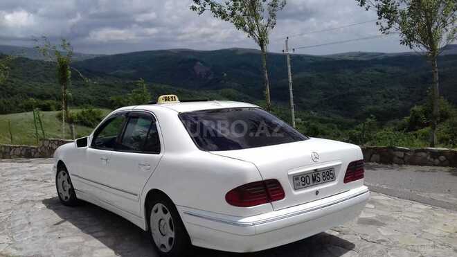 Mercedes E 220 1998, 330,000 km - 2.2 l - Bakı