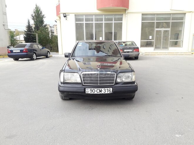 Mercedes E 230 1992, 270,000 km - 2.3 л - Bakı