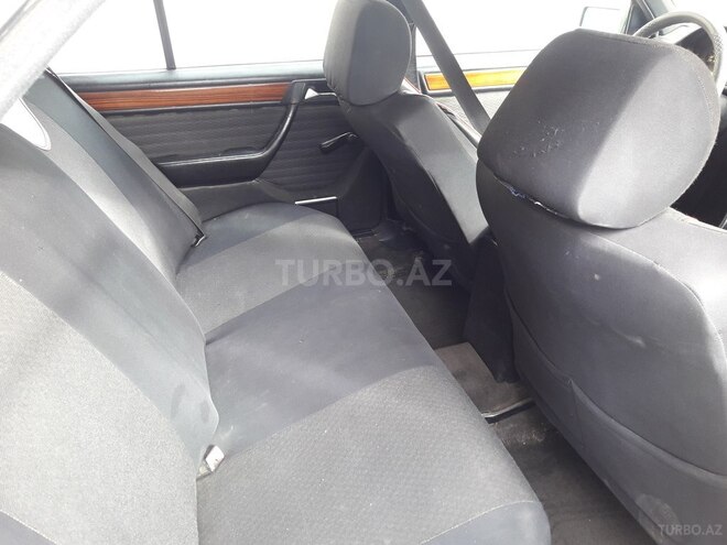 Mercedes E 230 1992, 270,000 km - 2.3 л - Bakı
