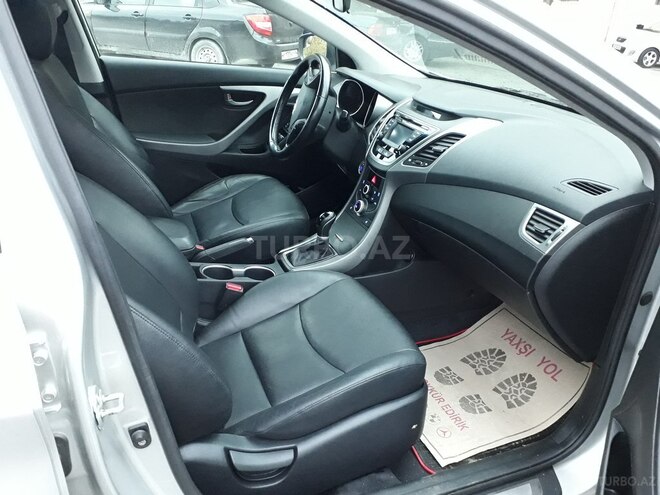 Hyundai Elantra 2014, 35,000 km - 2.0 l - Bakı