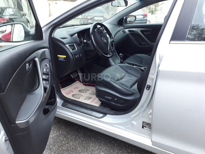 Hyundai Elantra 2014, 35,000 km - 2.0 l - Bakı