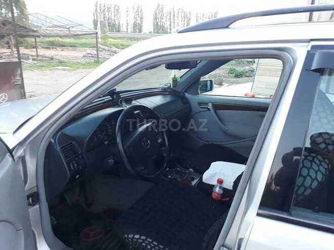 Mercedes C 200 2000, 250,000 km - 2.0 л - Tovuz