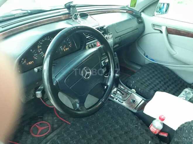 Mercedes C 200 2000, 250,000 km - 2.0 л - Tovuz