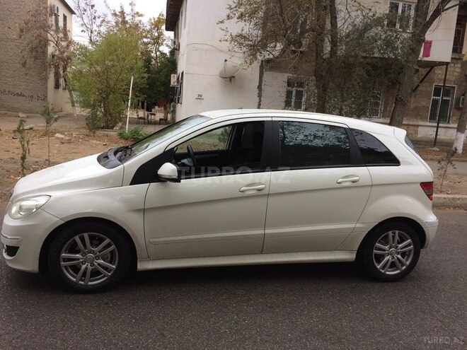 Mercedes B 170 2008, 121,000 km - 1.7 l - Bakı