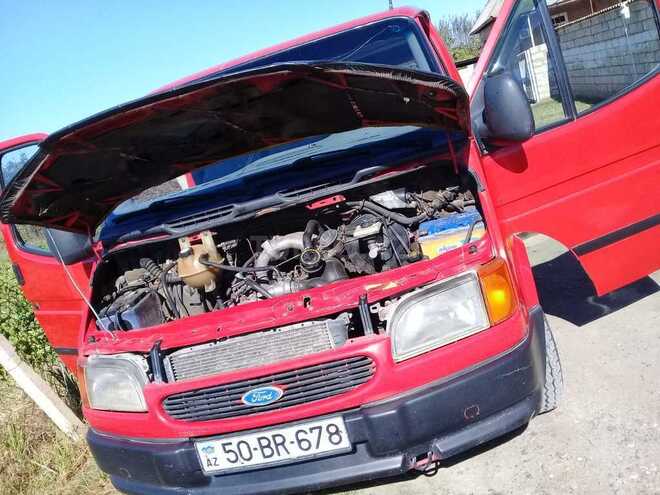 Ford Transit 1997, 358,000 km - 2.5 l - Biləsuvar