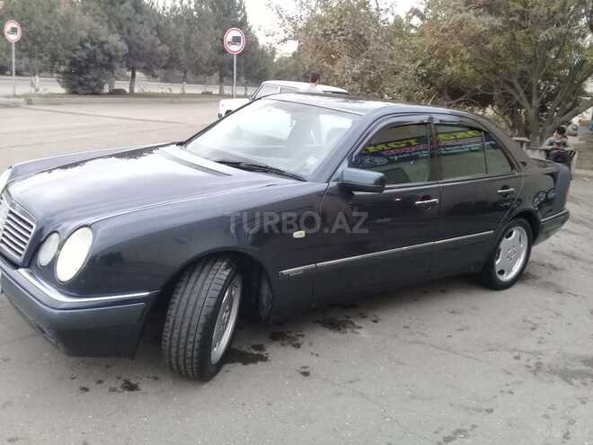 Mercedes E 240 1999, 288,000 km - 2.4 l - Sumqayıt