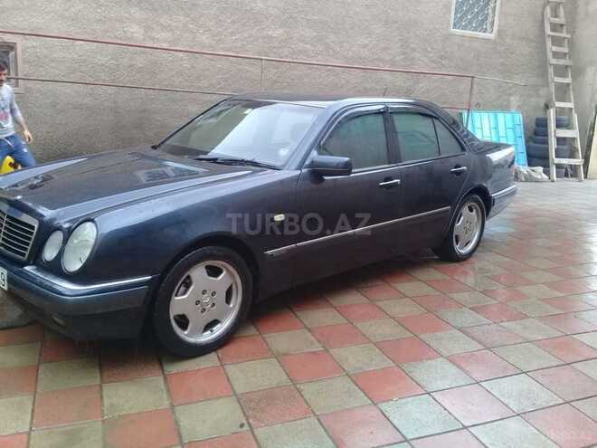 Mercedes E 240 1999, 288,000 km - 2.4 l - Sumqayıt