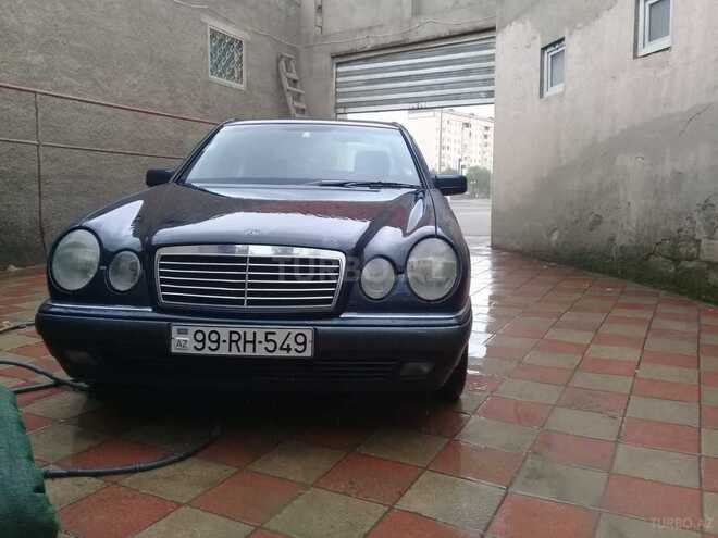 Mercedes E 240 1999, 288,000 km - 2.4 l - Sumqayıt