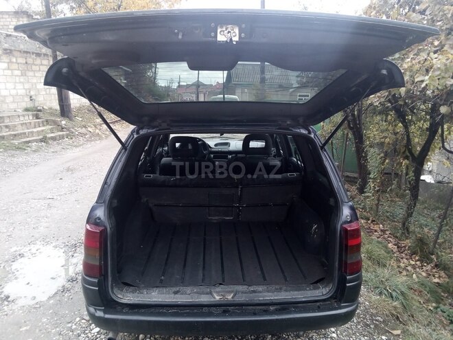 Opel Astra 1995, 180,000 km - 1.6 l - Qusar
