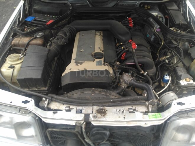 Mercedes E 280 1994, 305,324 km - 2.8 l - Gəncə