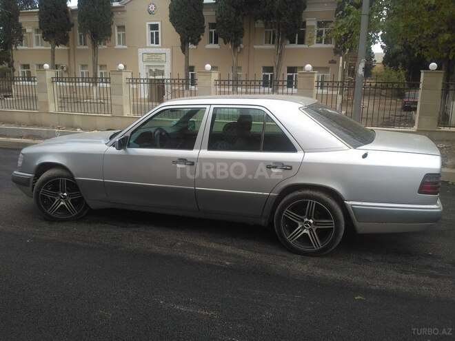 Mercedes E 280 1994, 305,324 km - 2.8 l - Gəncə