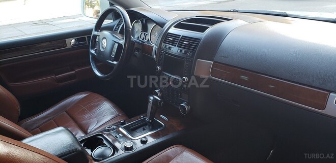Volkswagen Touareg 2007, 185,700 km - 4.2 l - Xırdalan