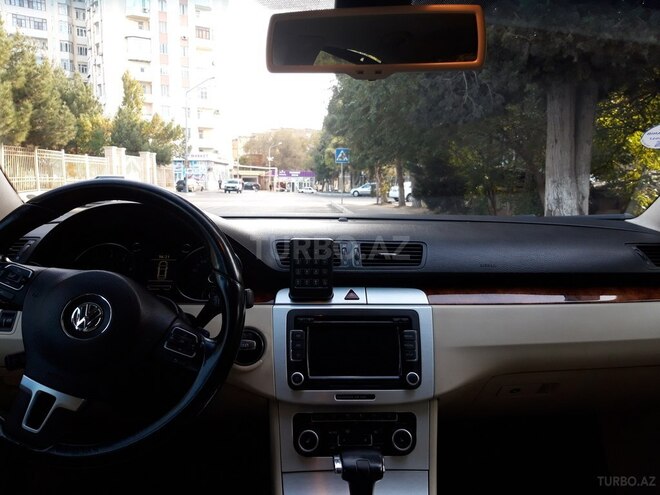 Volkswagen Passat 2010, 182,000 km - 1.8 l - Bakı
