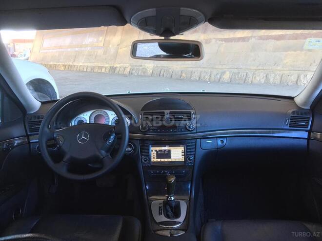 Mercedes E 240 2002, 281,000 km - 2.6 л - Bakı