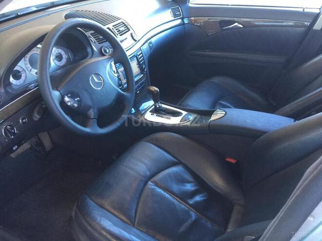 Mercedes E 240 2002, 281,000 km - 2.6 л - Bakı