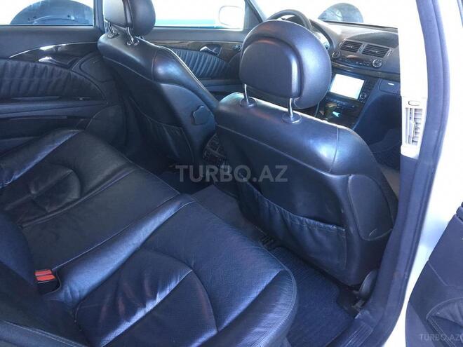 Mercedes E 240 2002, 281,000 km - 2.6 л - Bakı
