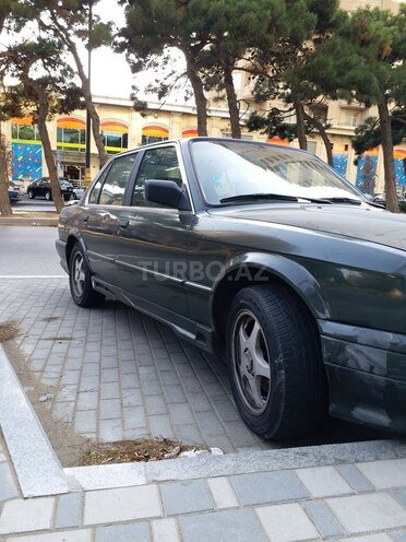 BMW 320 1985, 185,000 km - 2.5 l - Bakı